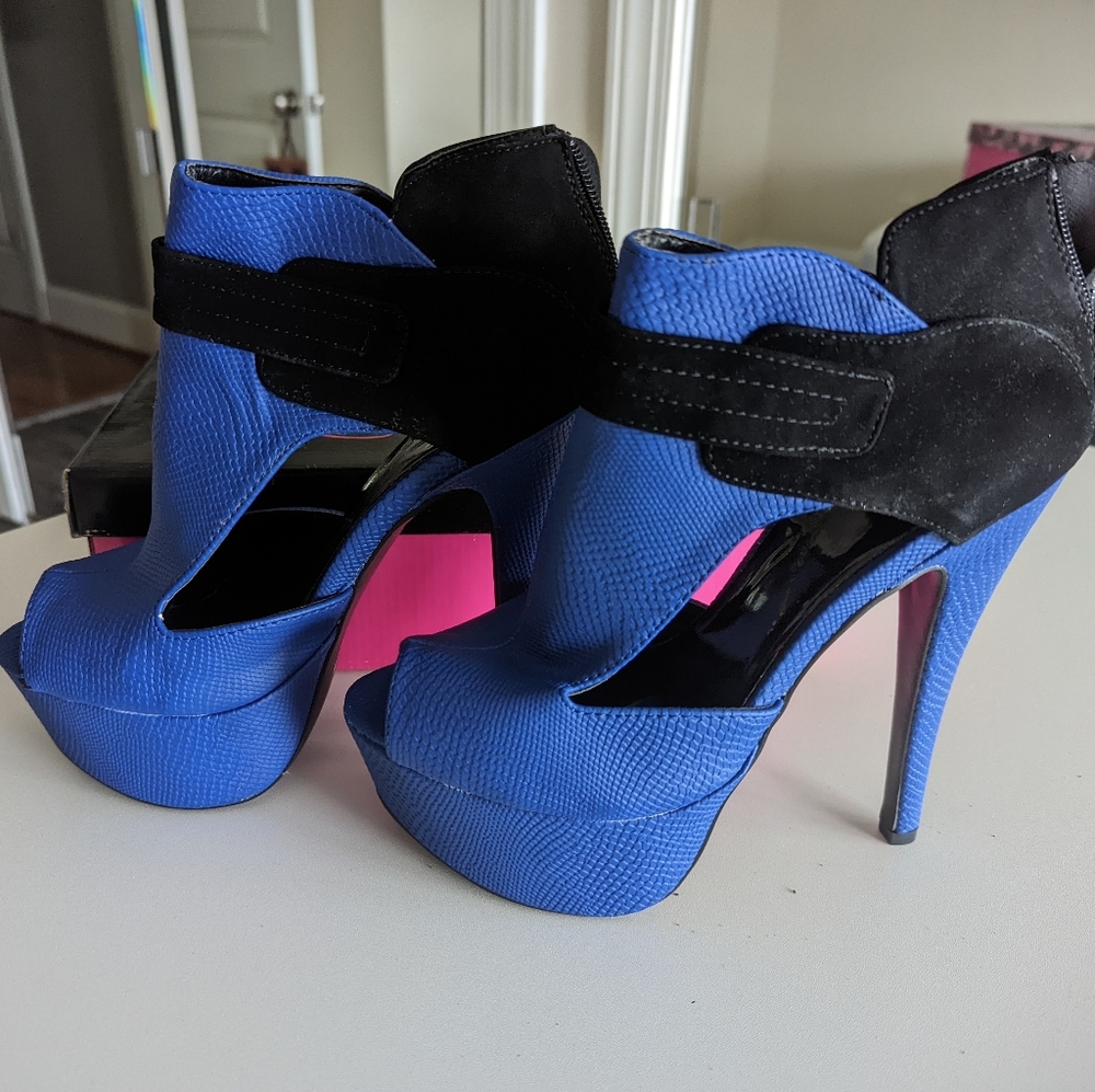 Faux Suede Platform Peep Toe